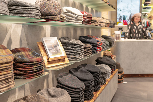 Hut.de Store Münster Hutwand